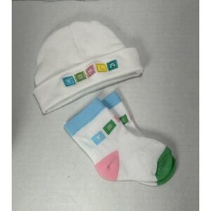 Tesla‎ baby beanie and socks - newborn